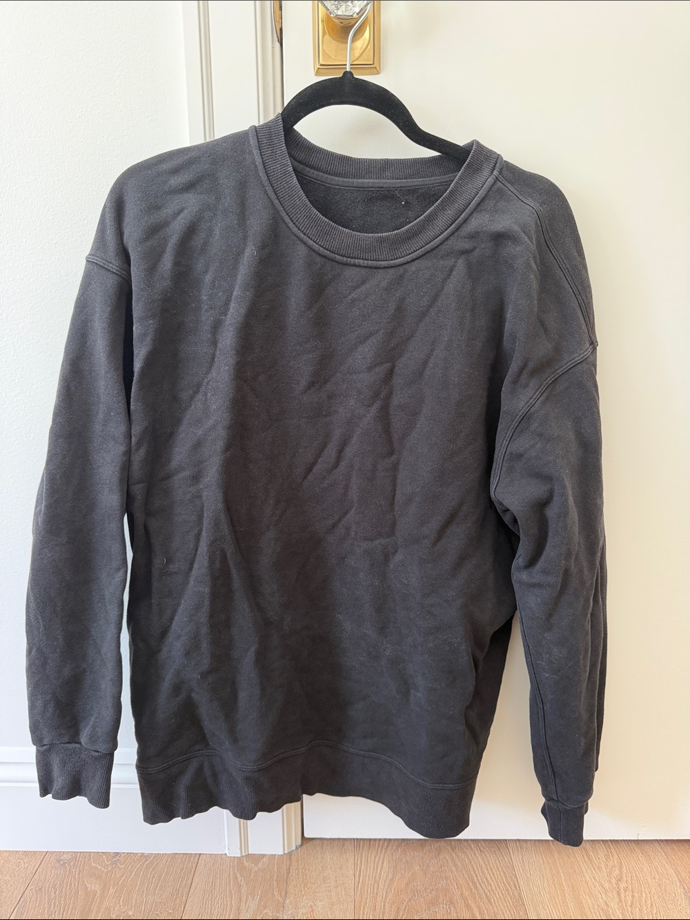 Lululemon scuba oversized crew in black